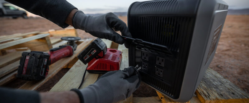1200w portable power station